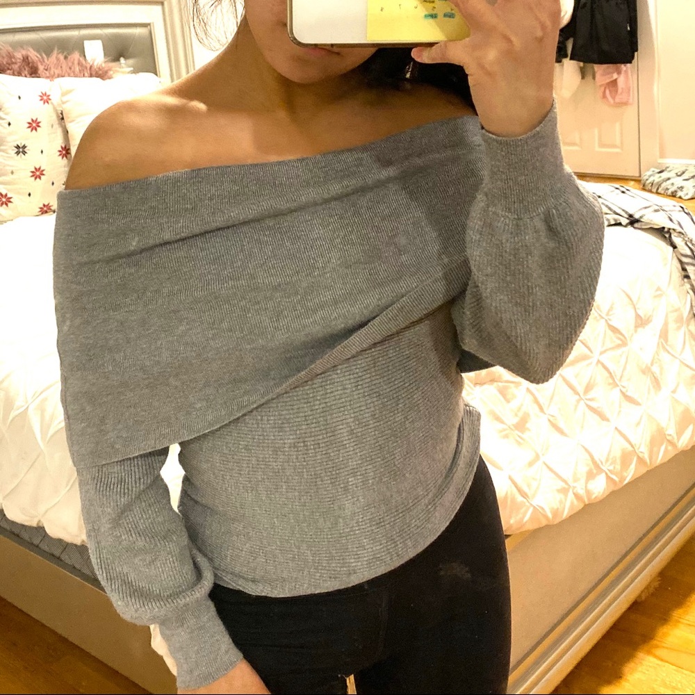 Gray fold over top